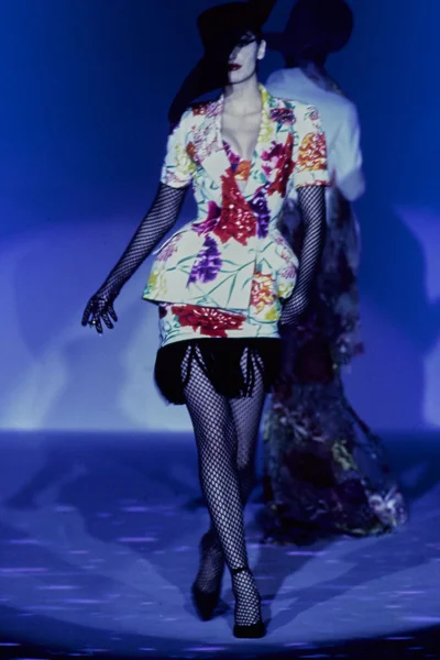 Look 26